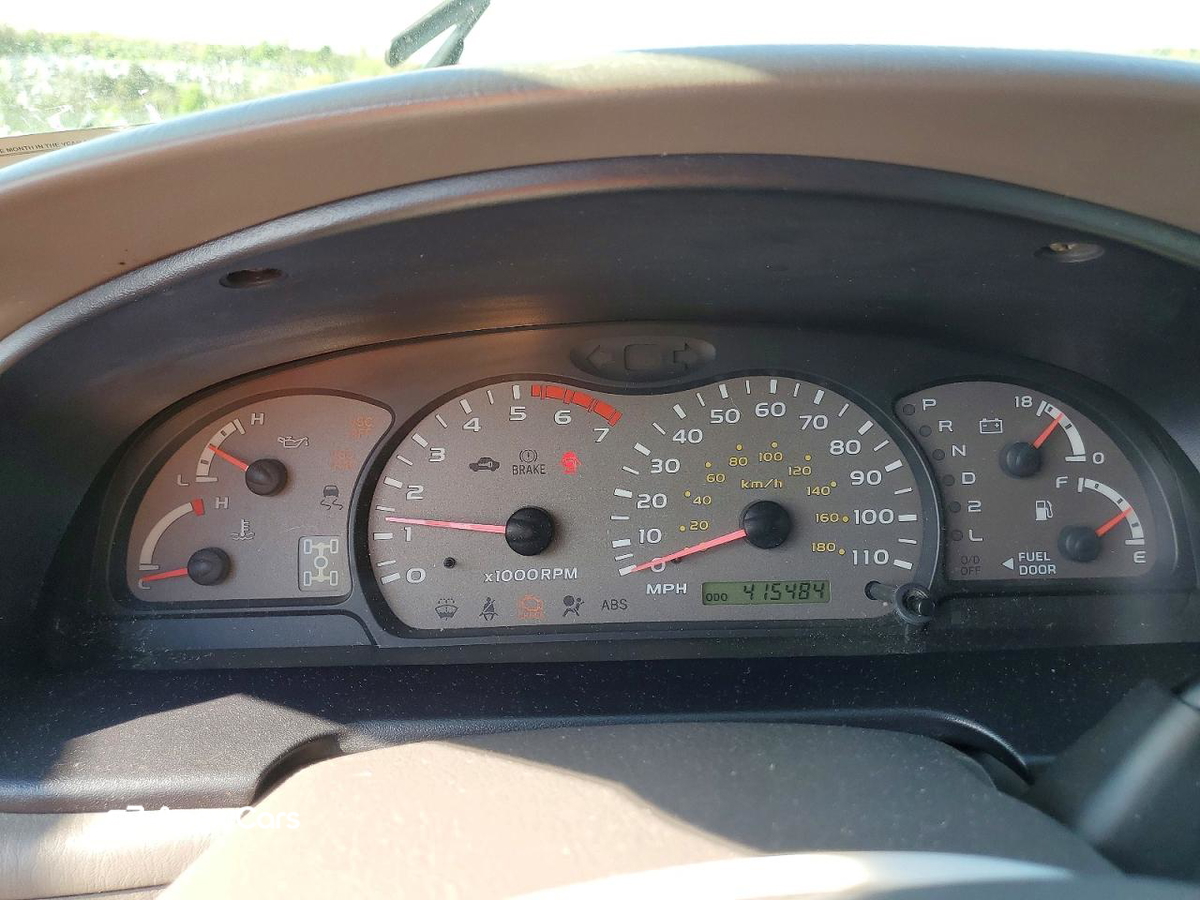 Toyota Sequoia 2003
