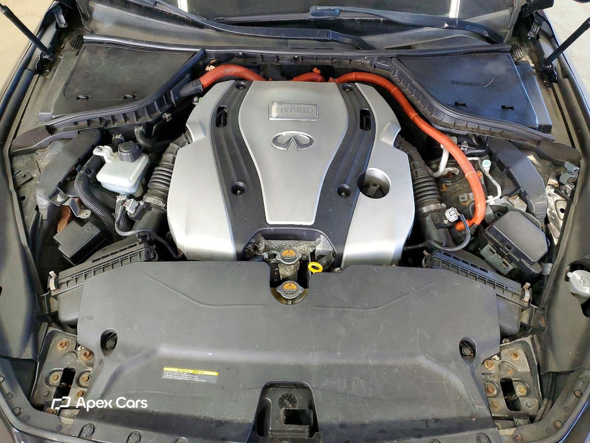 Infiniti Q50 2014