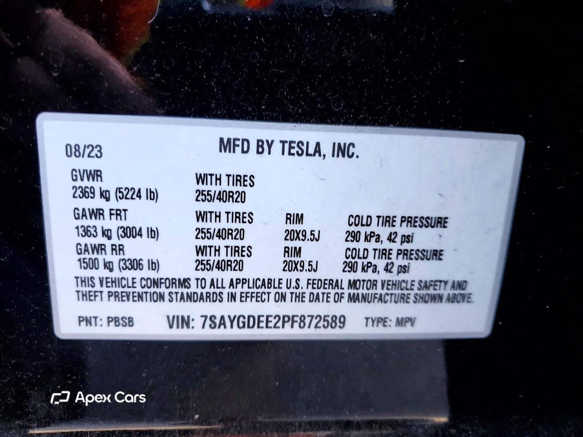 Tesla Model Y 2023