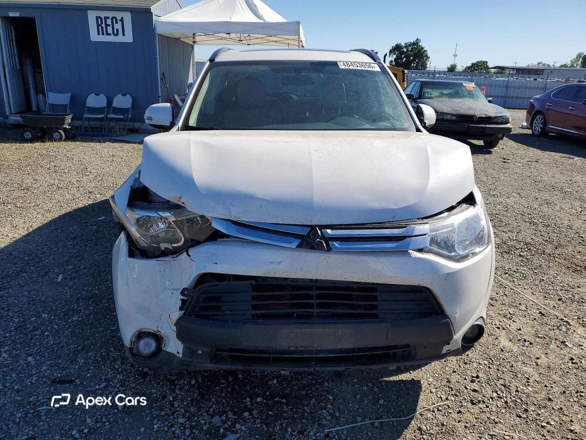 Mitsubishi Outlander 2015