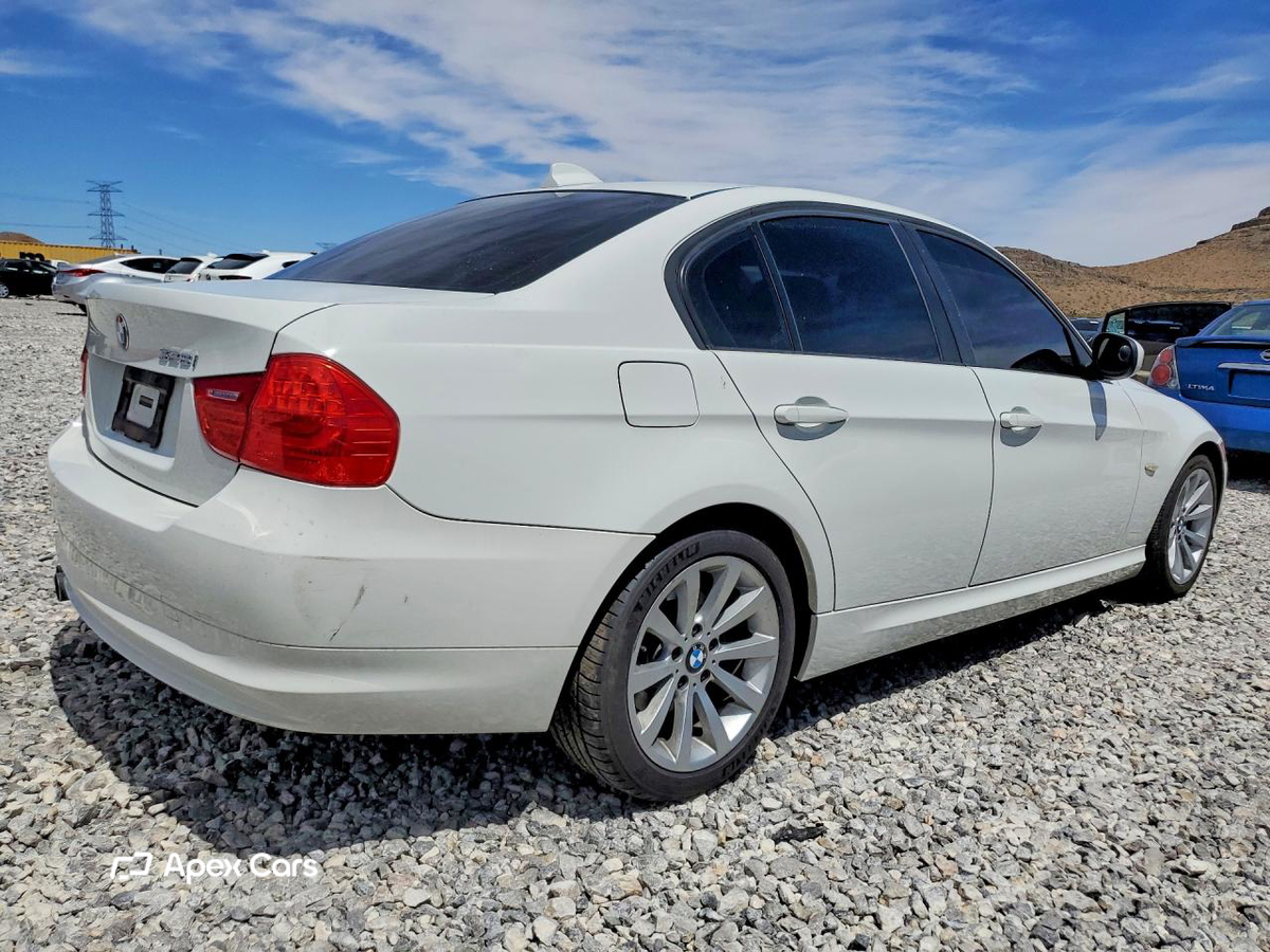 BMW Series 3 2011