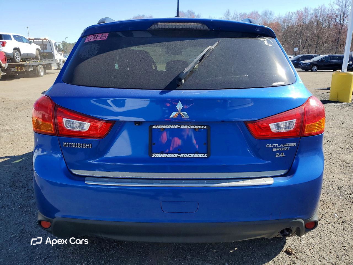 Mitsubishi Outlander 2015