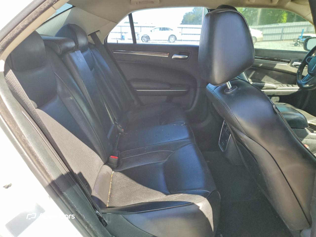 Chrysler 300 2019