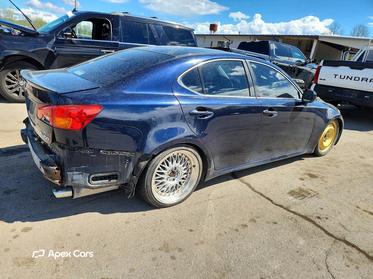 Lexus IS 2006