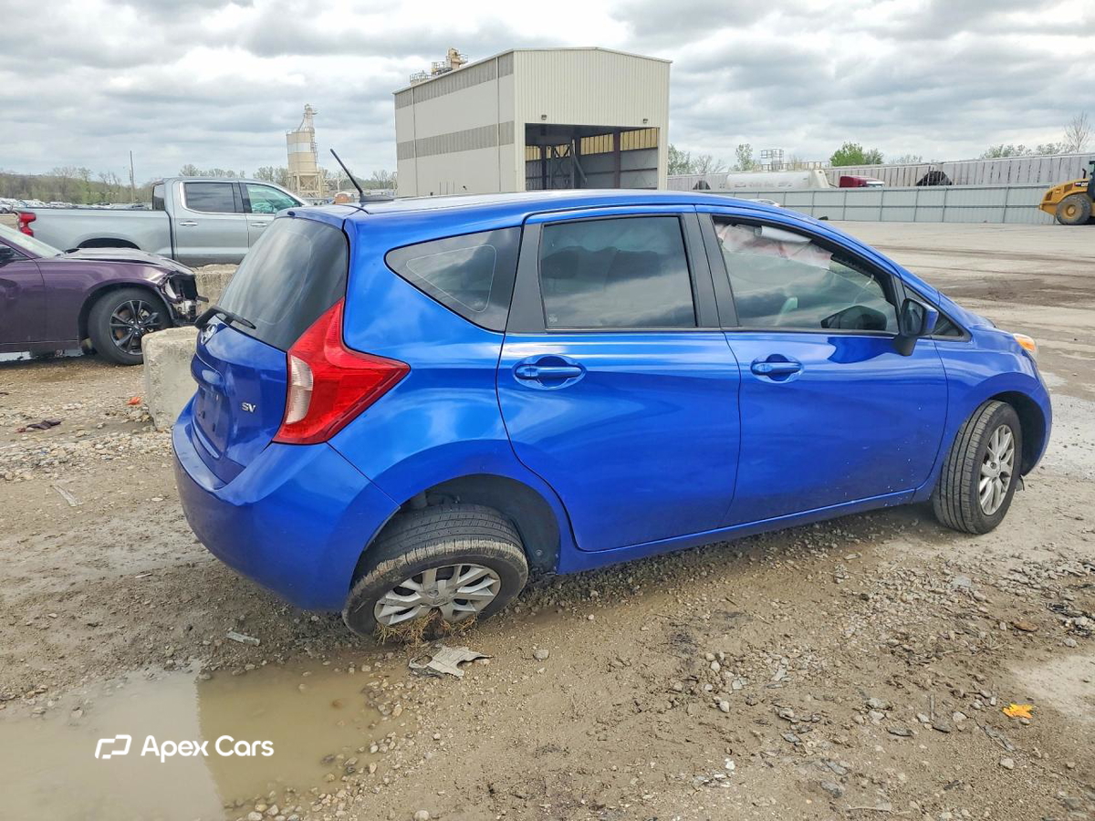 Nissan Versa 2016