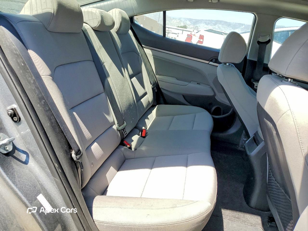 Hyundai Elantra 2018