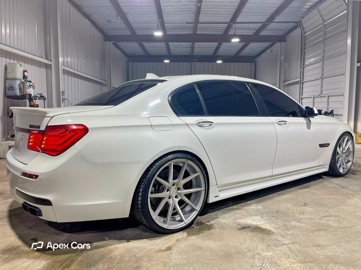 BMW Series 7 2010