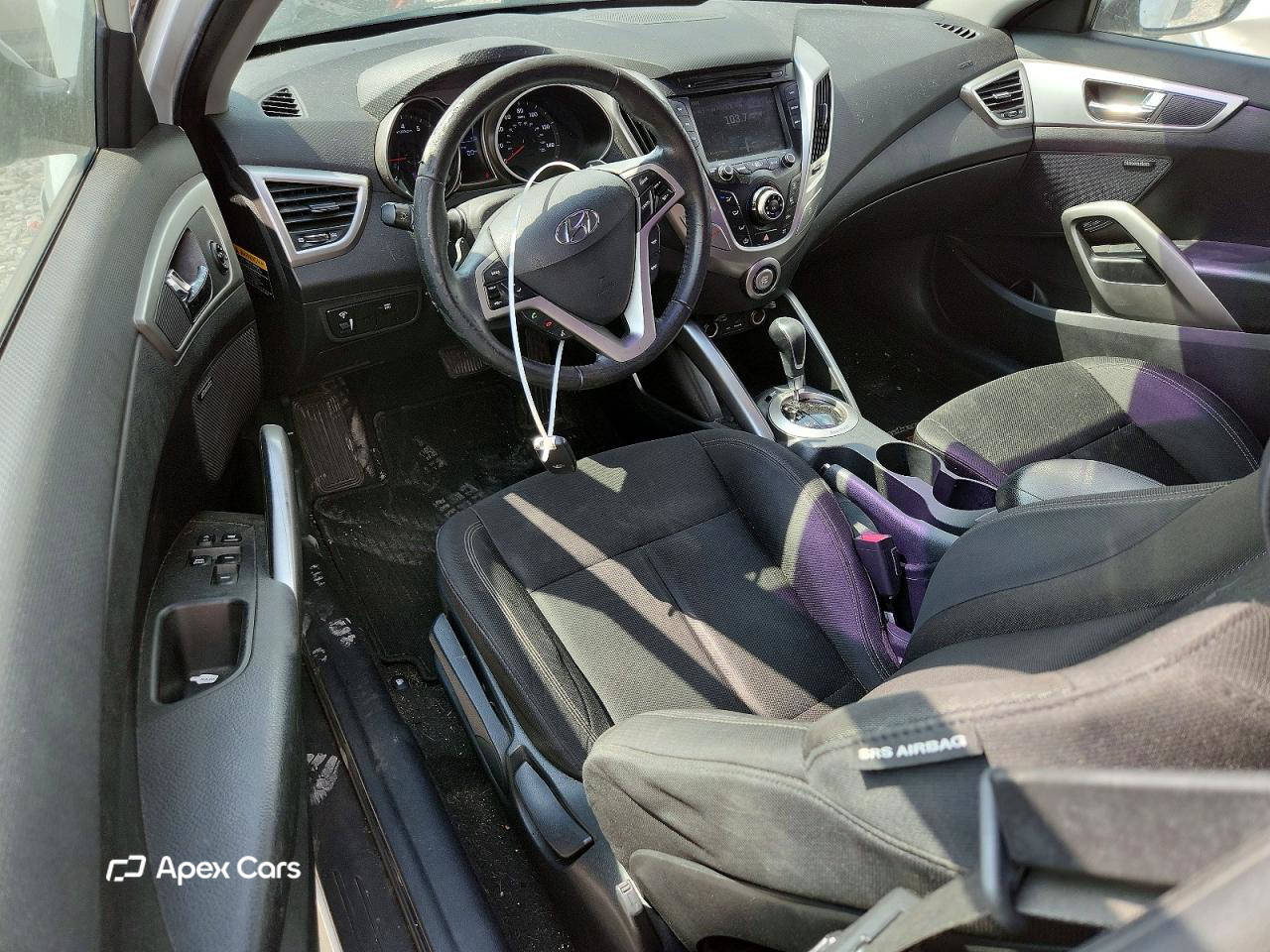 Hyundai Veloster 2013