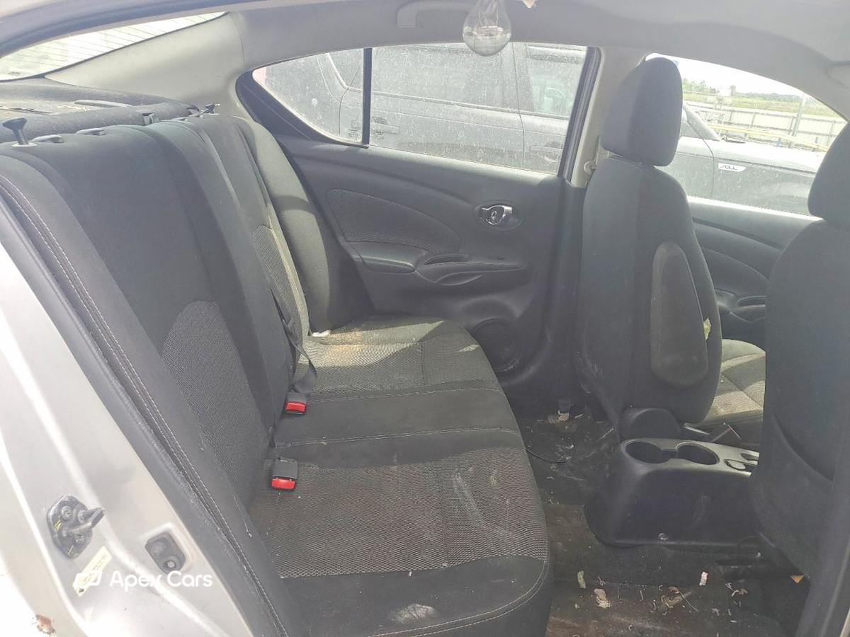 Nissan Versa 2019