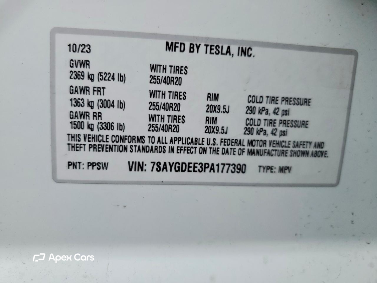 Tesla Model Y 2023