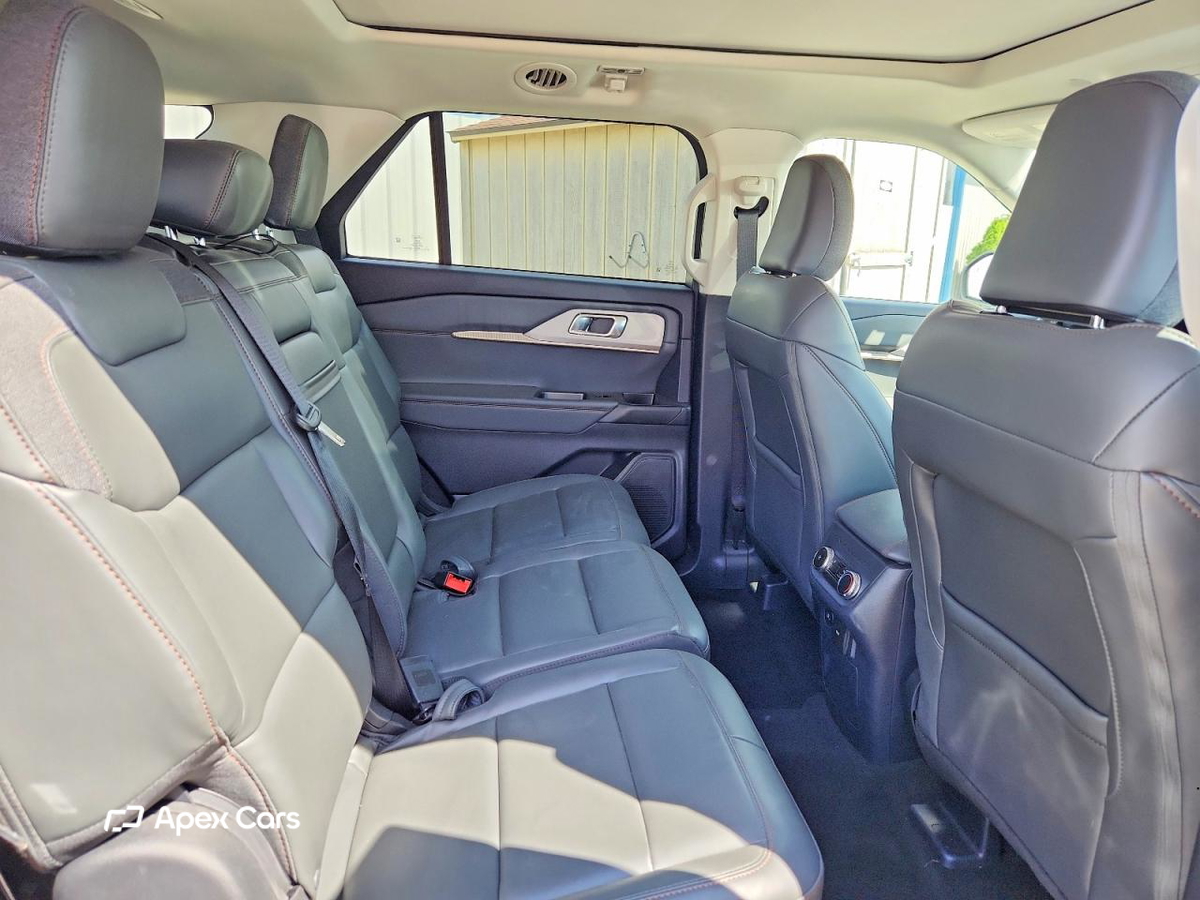 Ford Explorer 2025