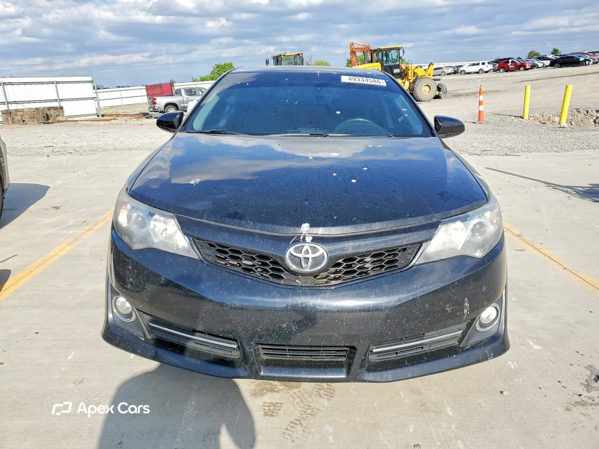 Toyota Camry 2012