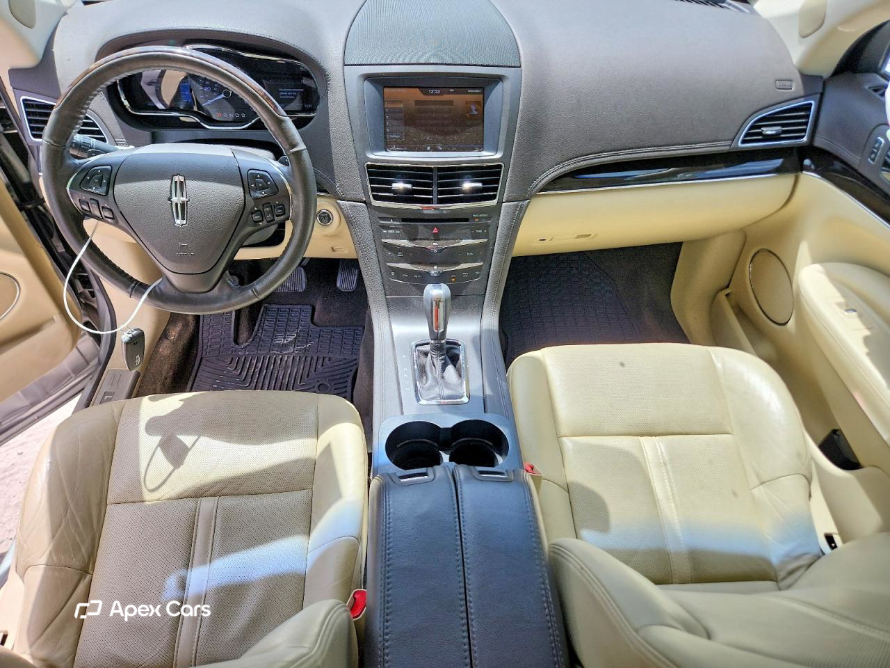 Lincoln MKT 2014