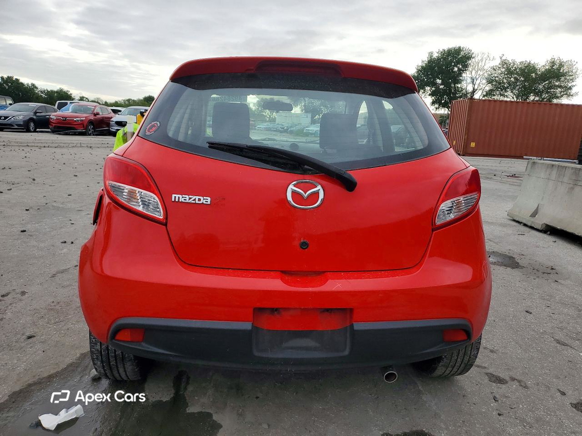 Mazda 2 2013