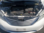 Toyota Sienna 2011