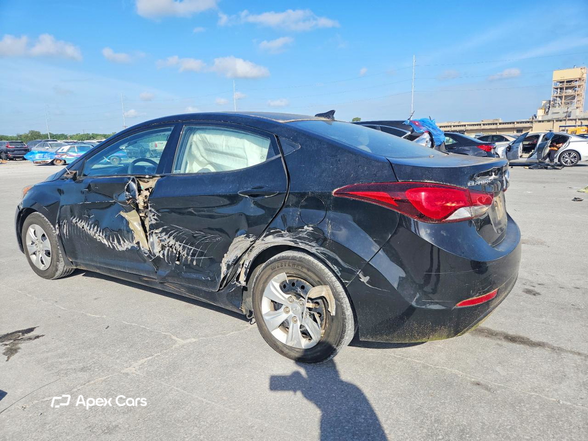 Hyundai Elantra 2016