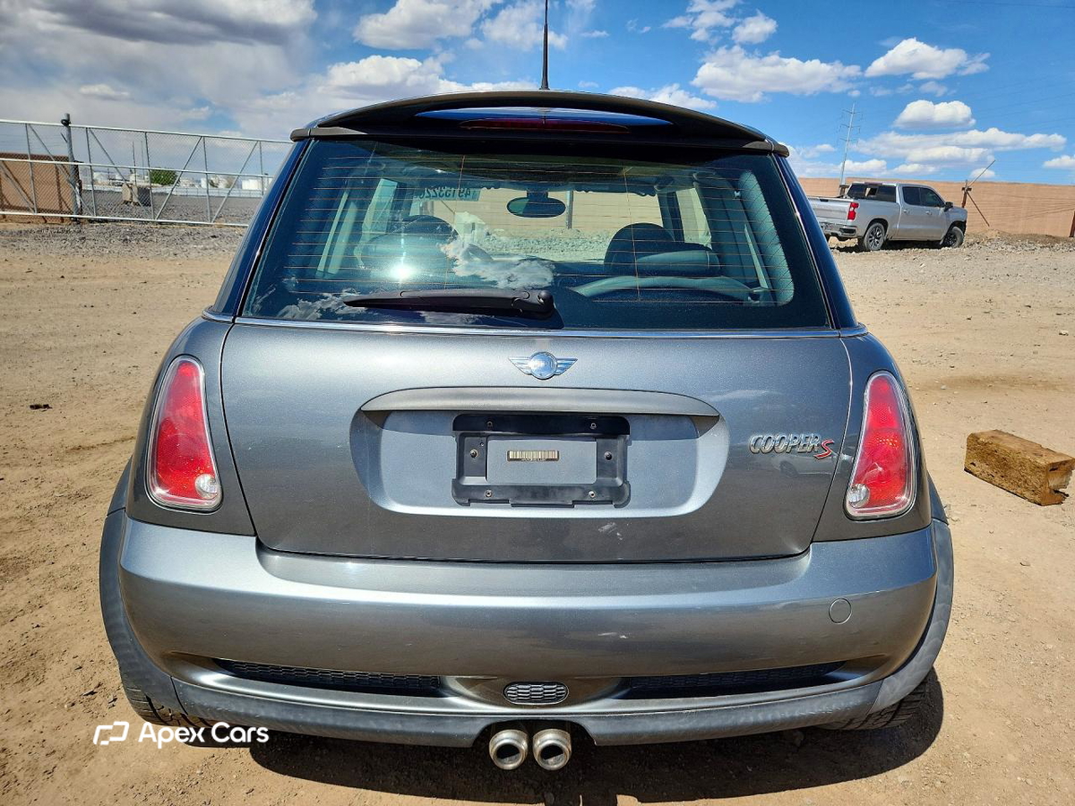 MINI Cooper 2005