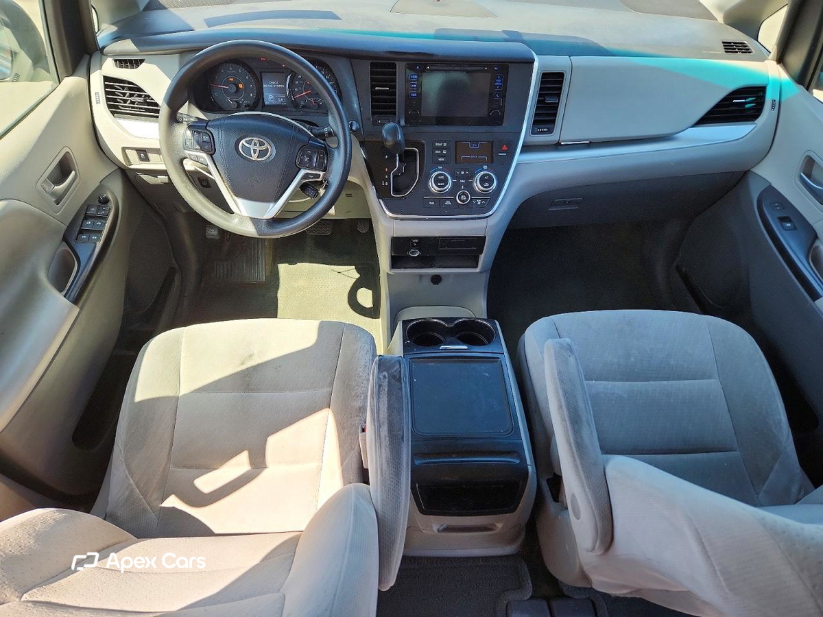 Toyota Sienna 2015