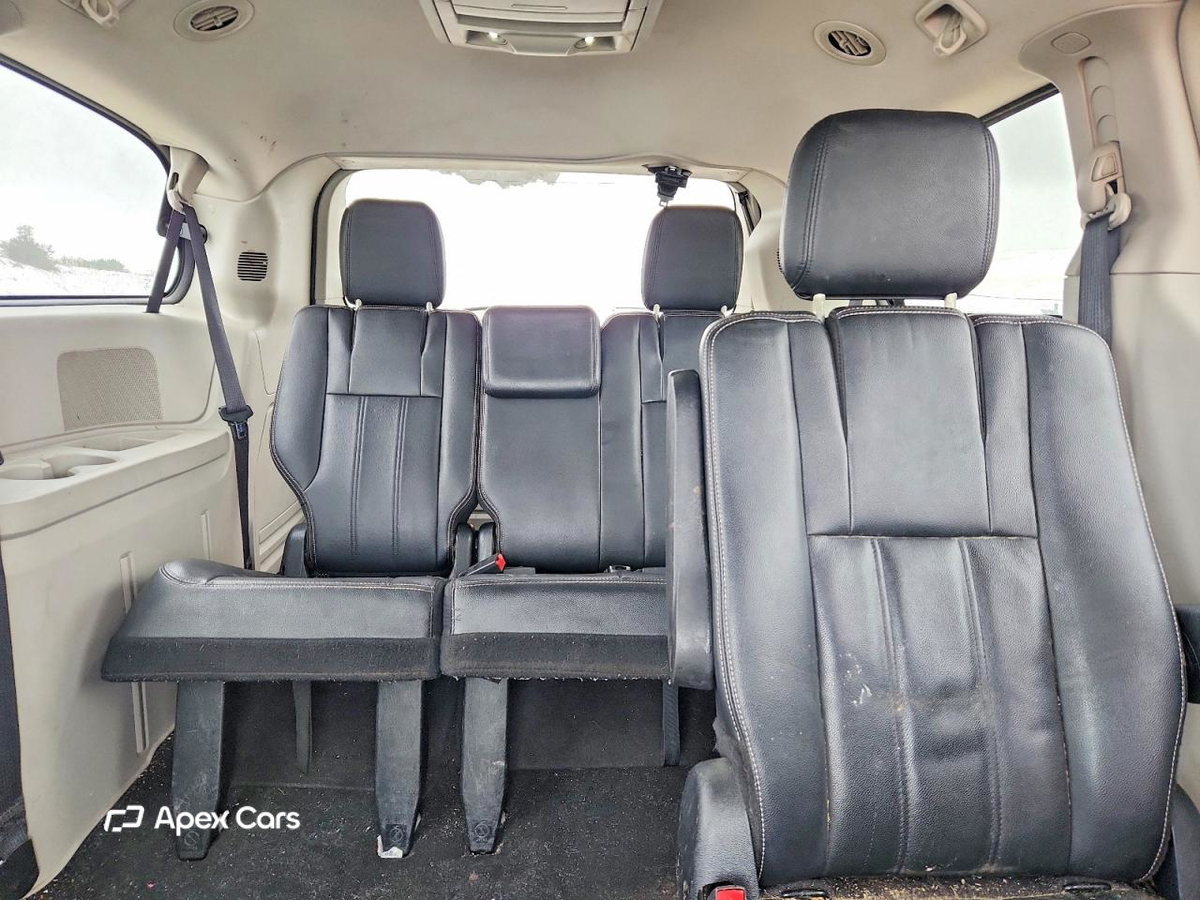 Chrysler Voyager 2015