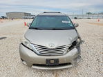 Toyota Sienna 2016