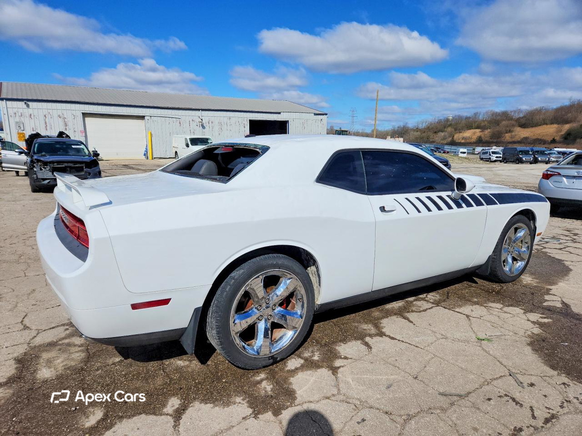Dodge Challenger 2011