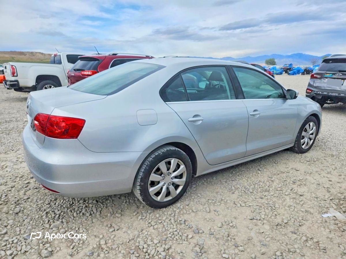 Volkswagen Jetta 2013
