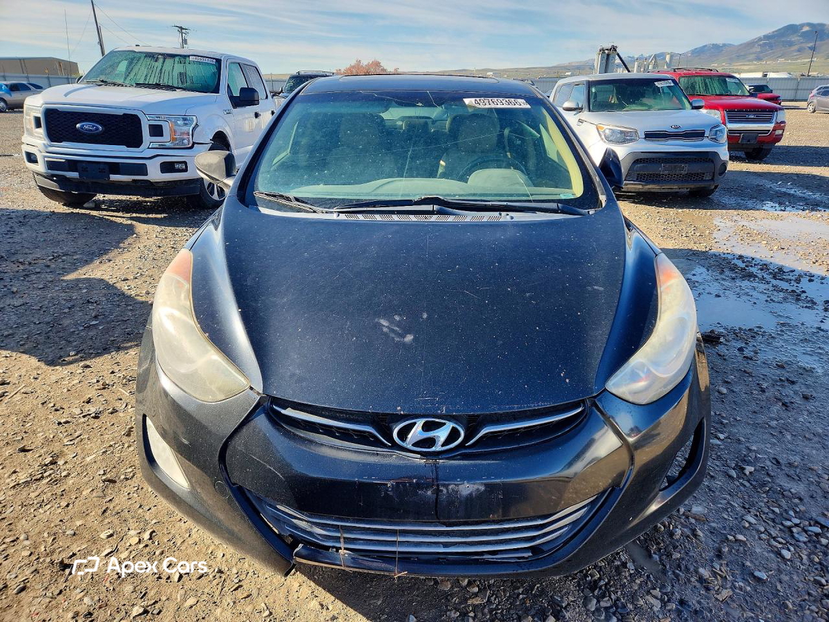 Hyundai Elantra 2012