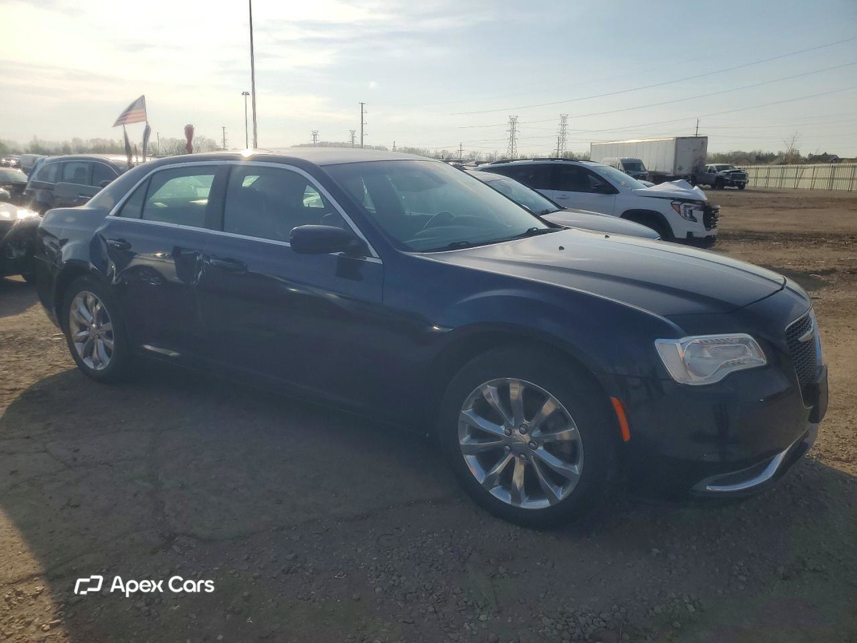 Chrysler 300 2017