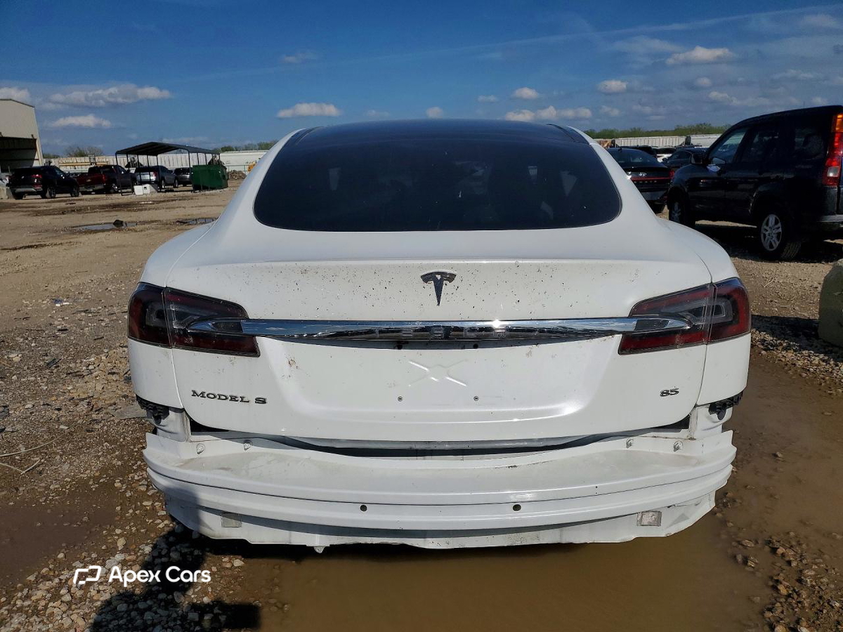 Tesla Model S 2014
