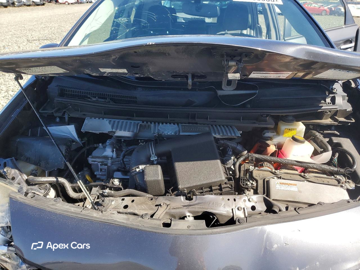 Toyota Prius 2012
