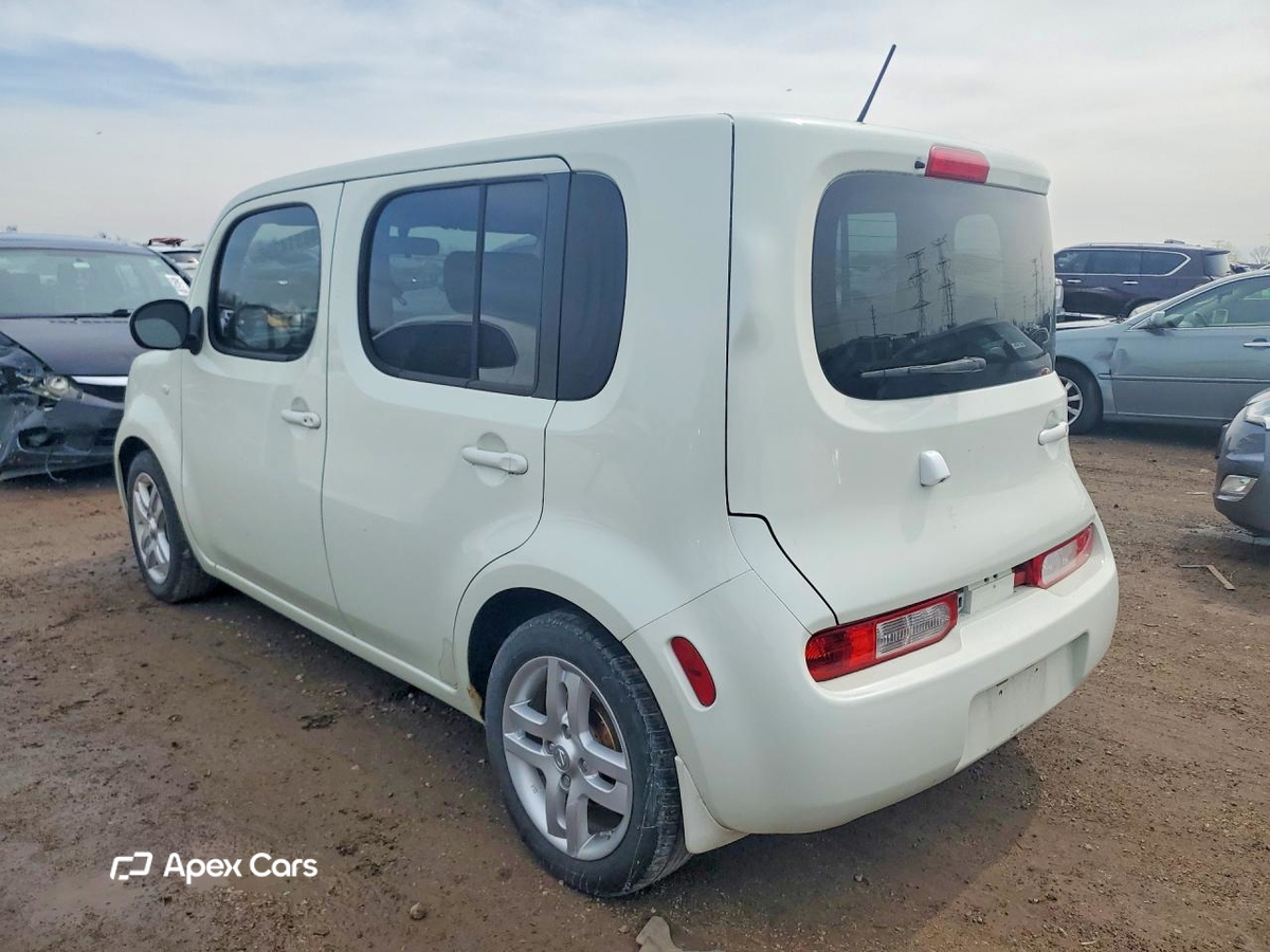 Nissan Cube 2011