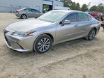 Lexus ES 2020