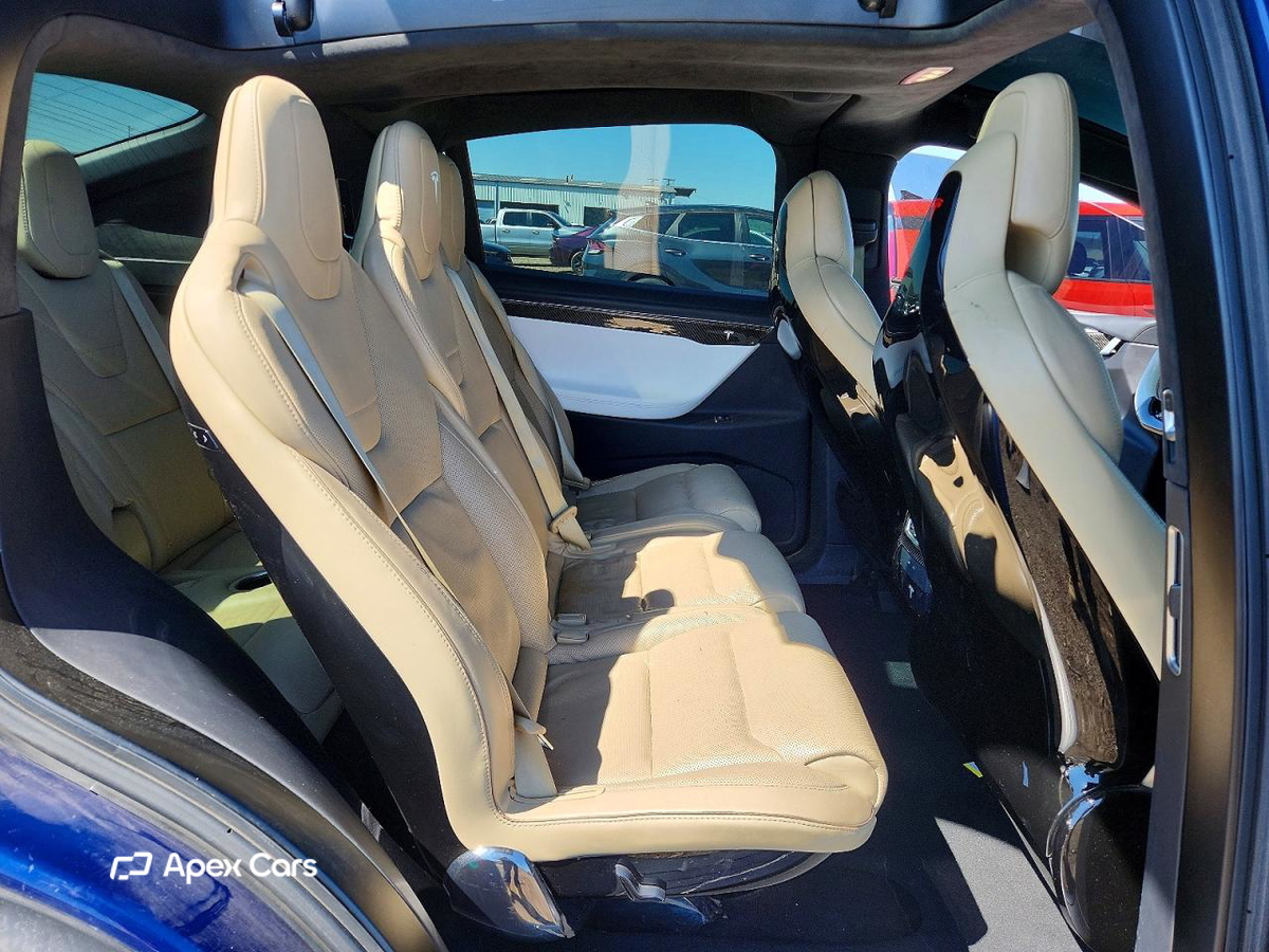 Tesla Model X 2016
