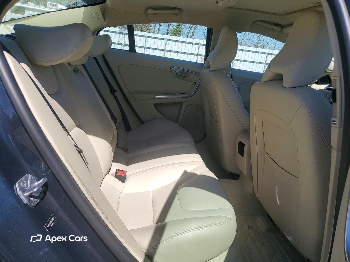 Volvo S60 2015
