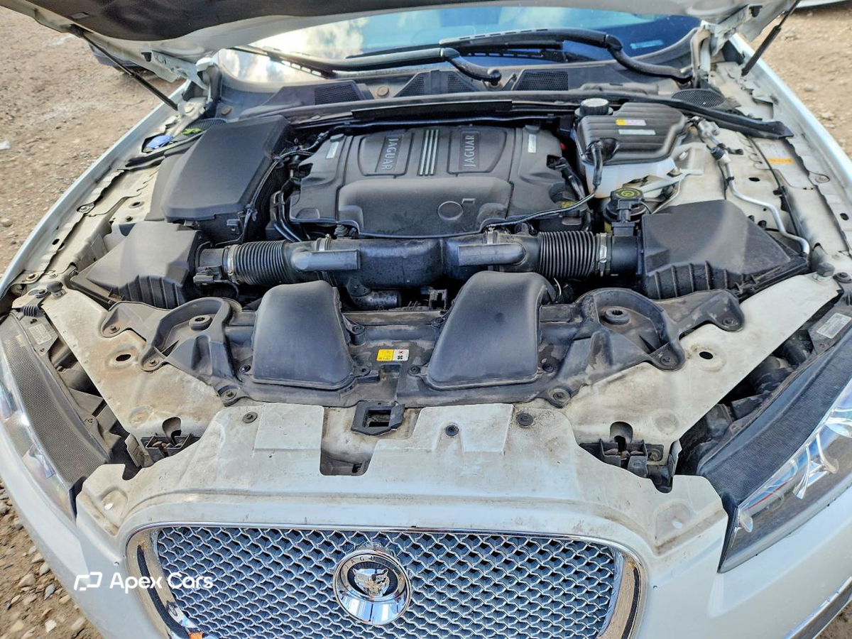 Jaguar XF 2013