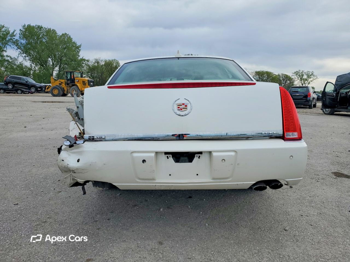 Cadillac DTS 2018