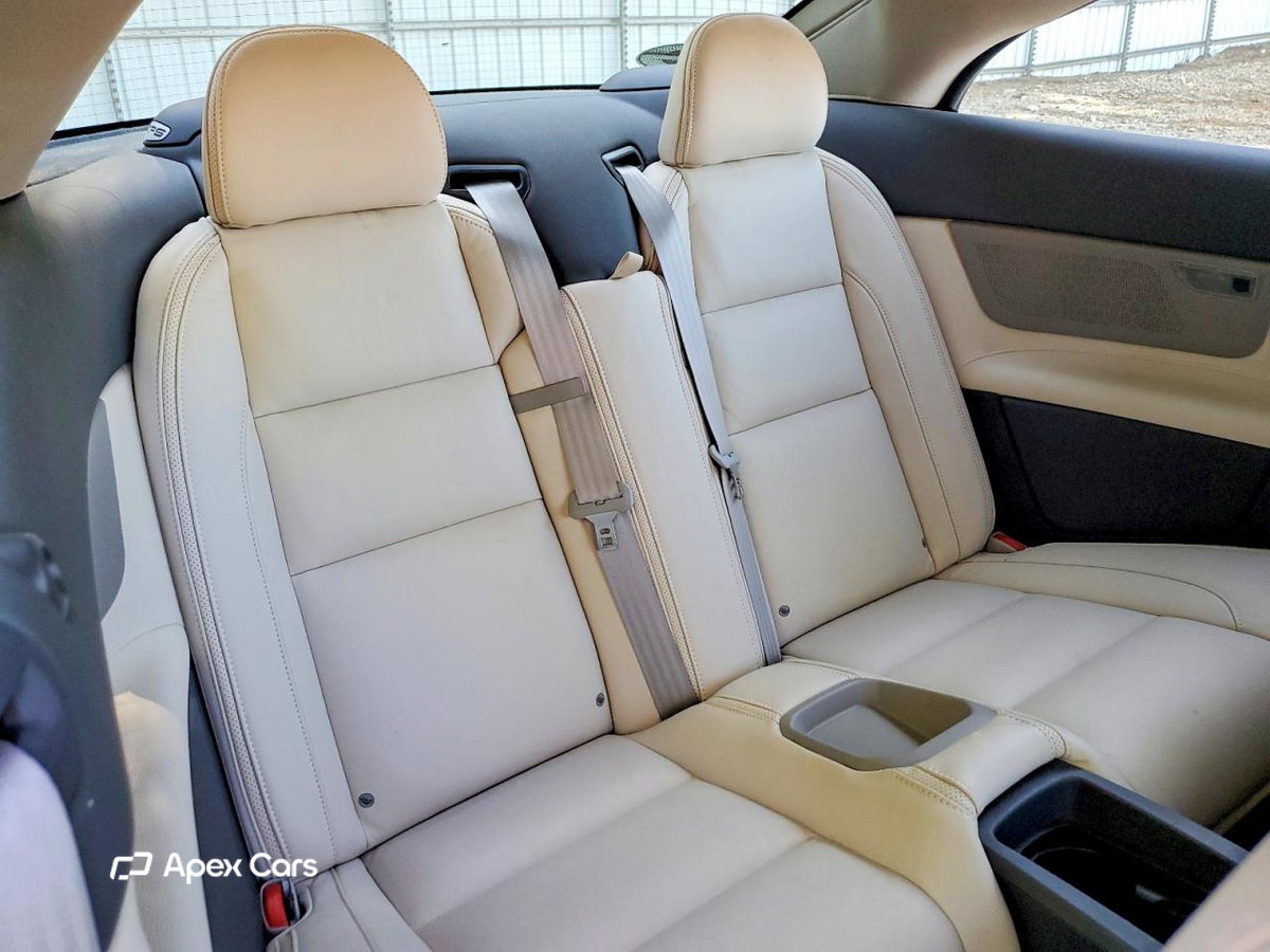 Volvo C70 2013