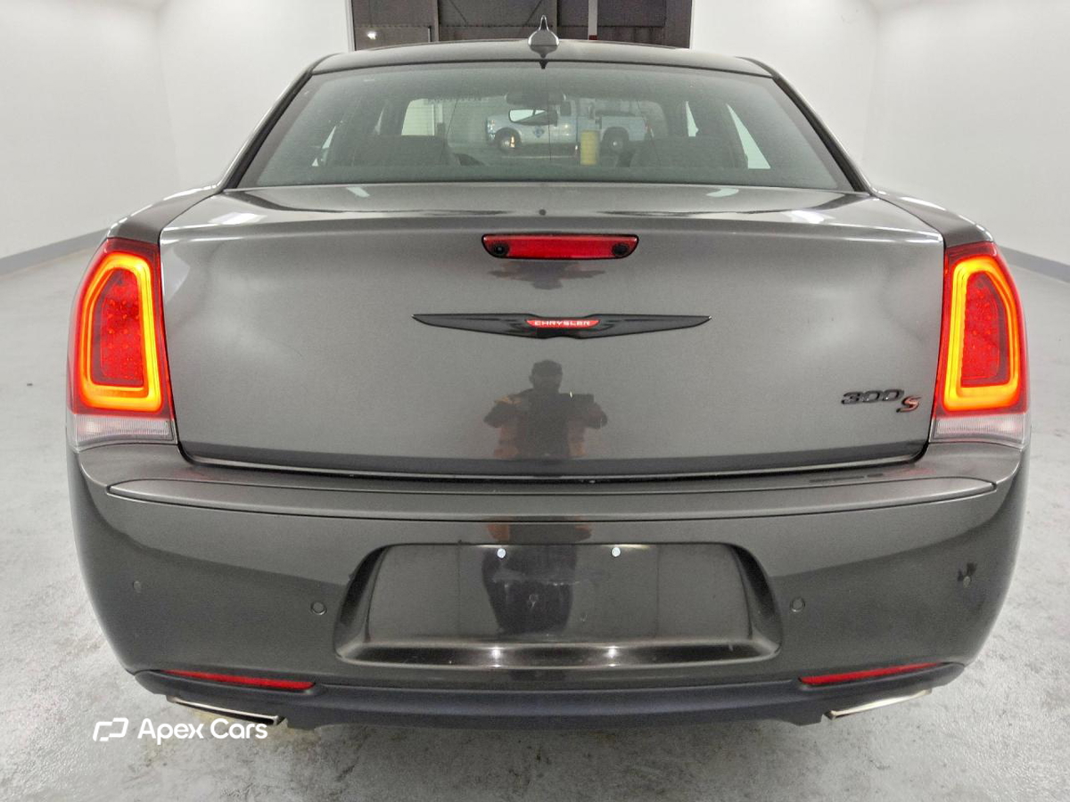 Chrysler 300 2023