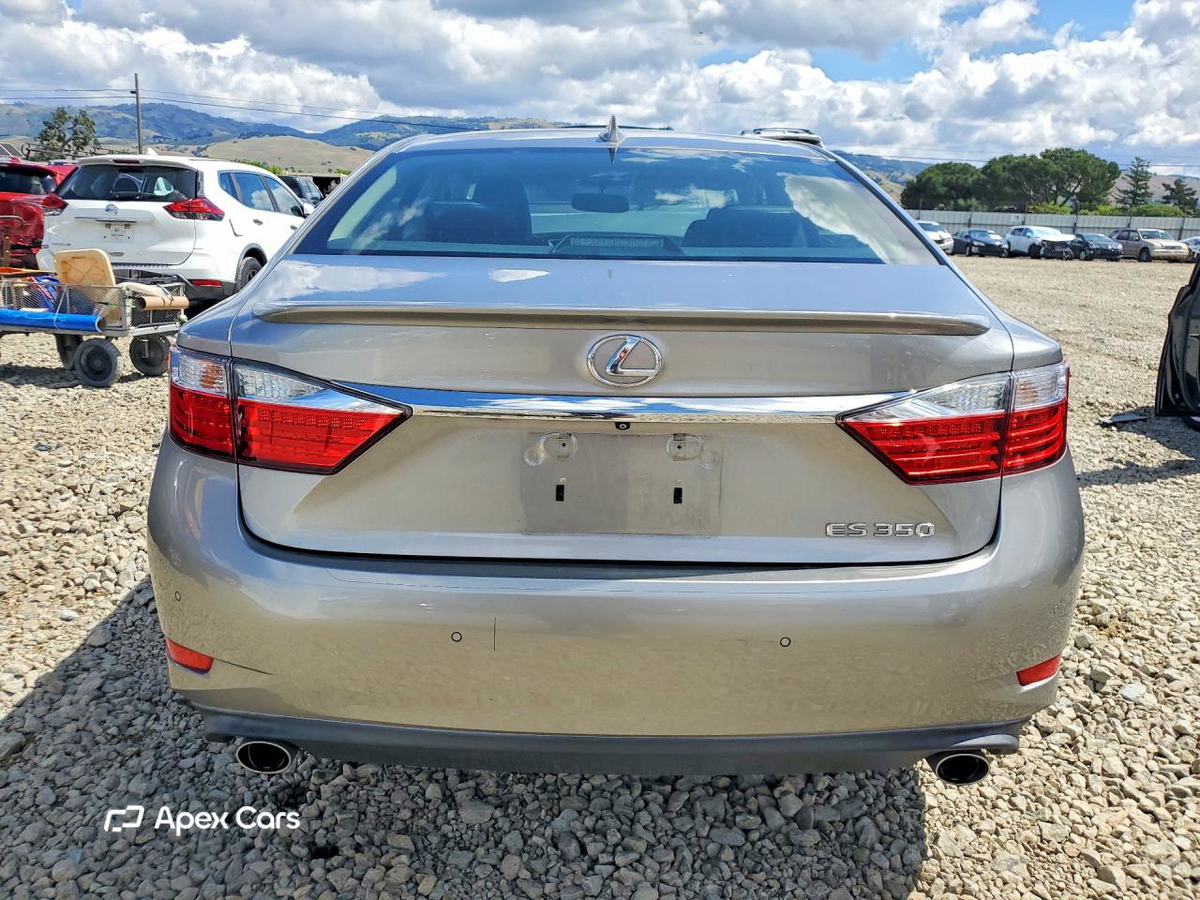 Lexus ES 2015