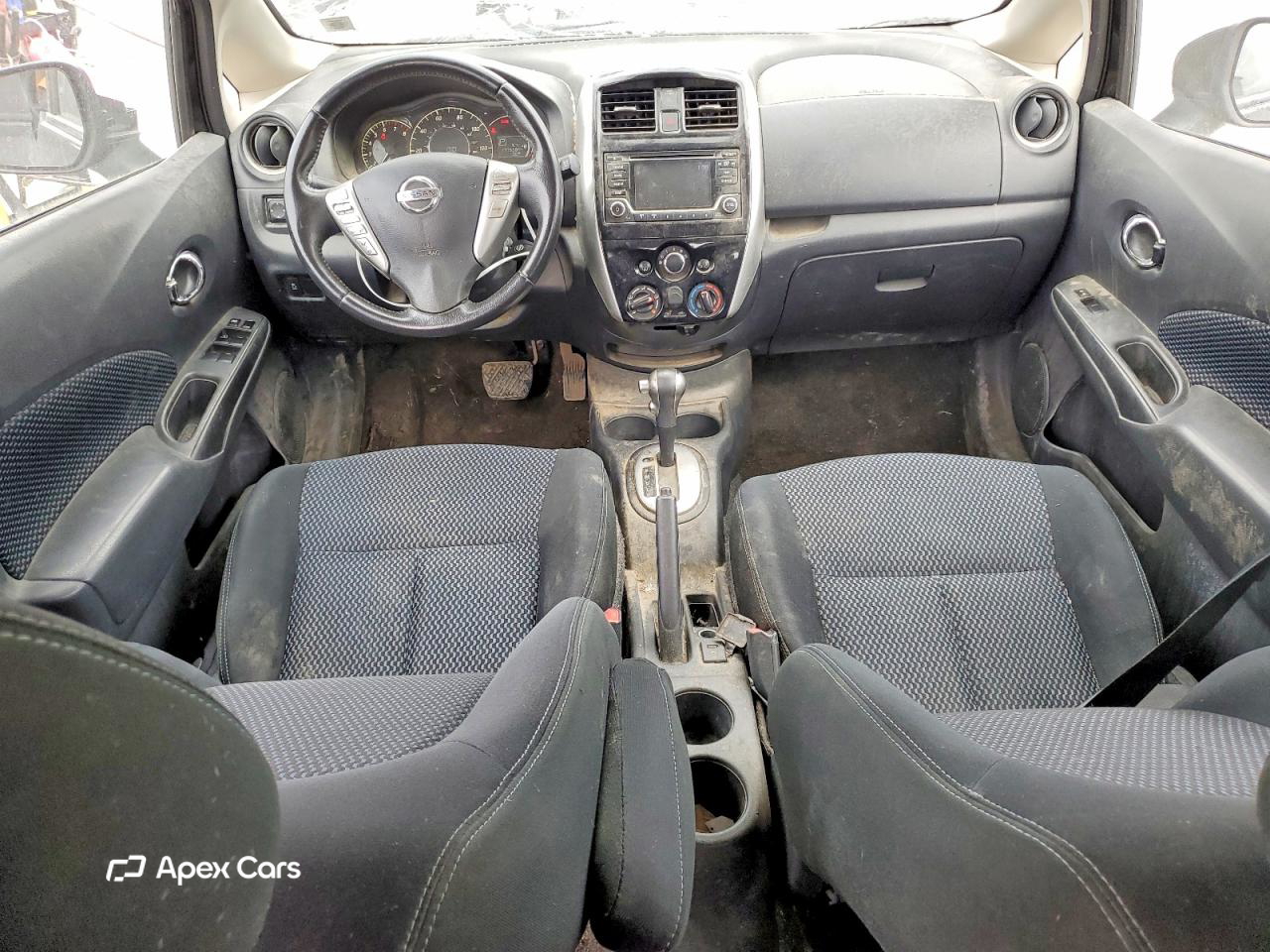 Nissan Versa 2016