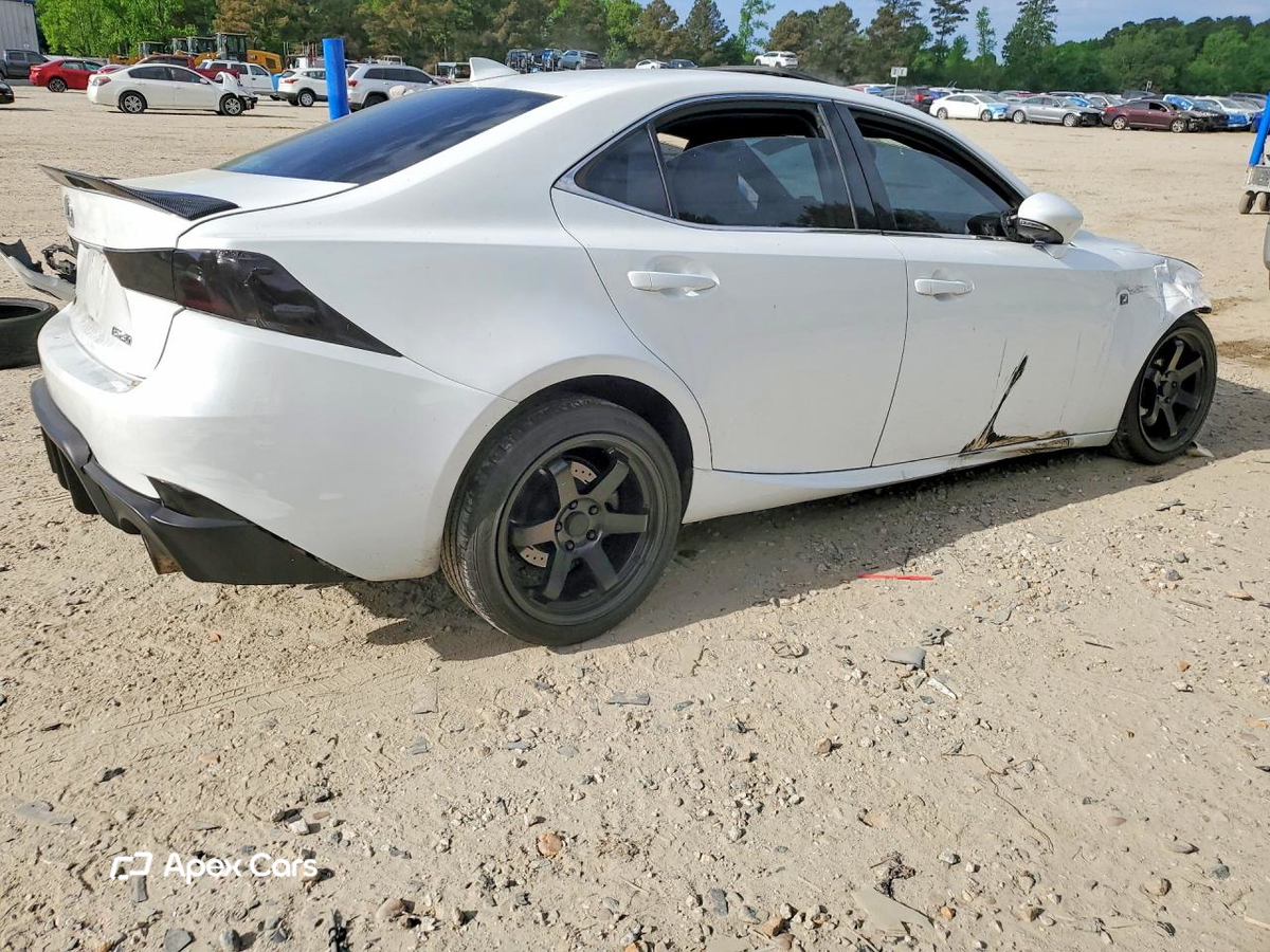 Lexus IS 2015