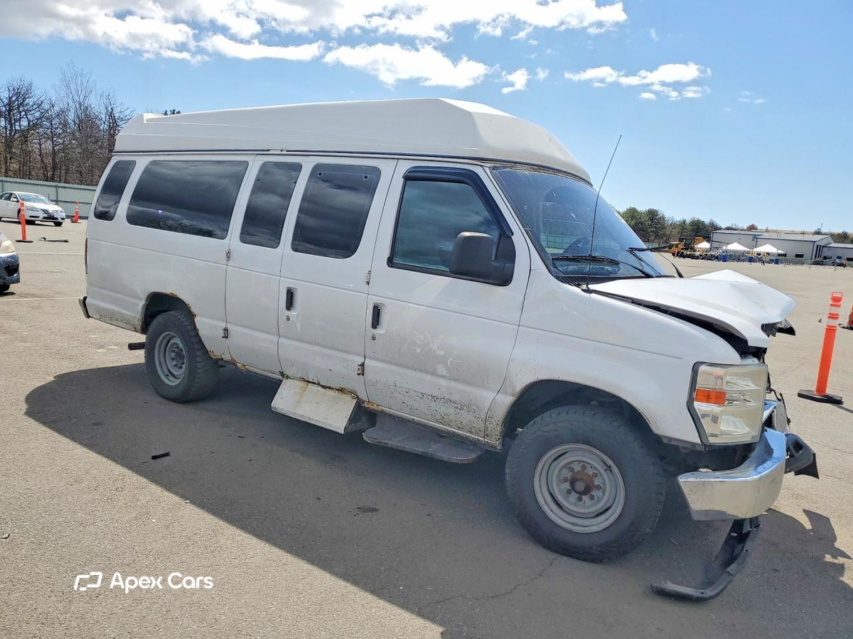 Ford Econoline 2010