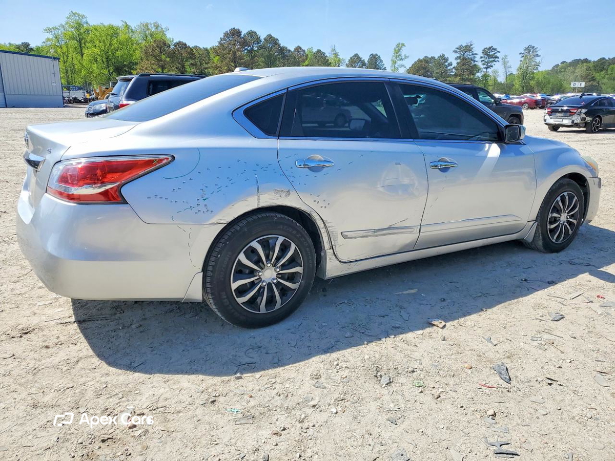Nissan Altima 2015