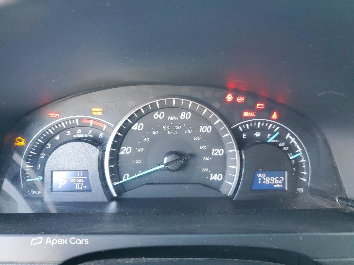 Toyota Camry 2012
