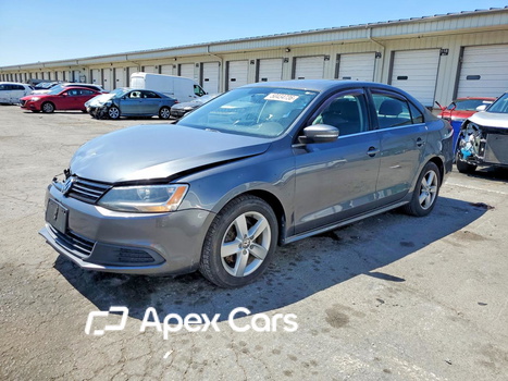 Volkswagen Jetta 2014 - Image 1 of 12