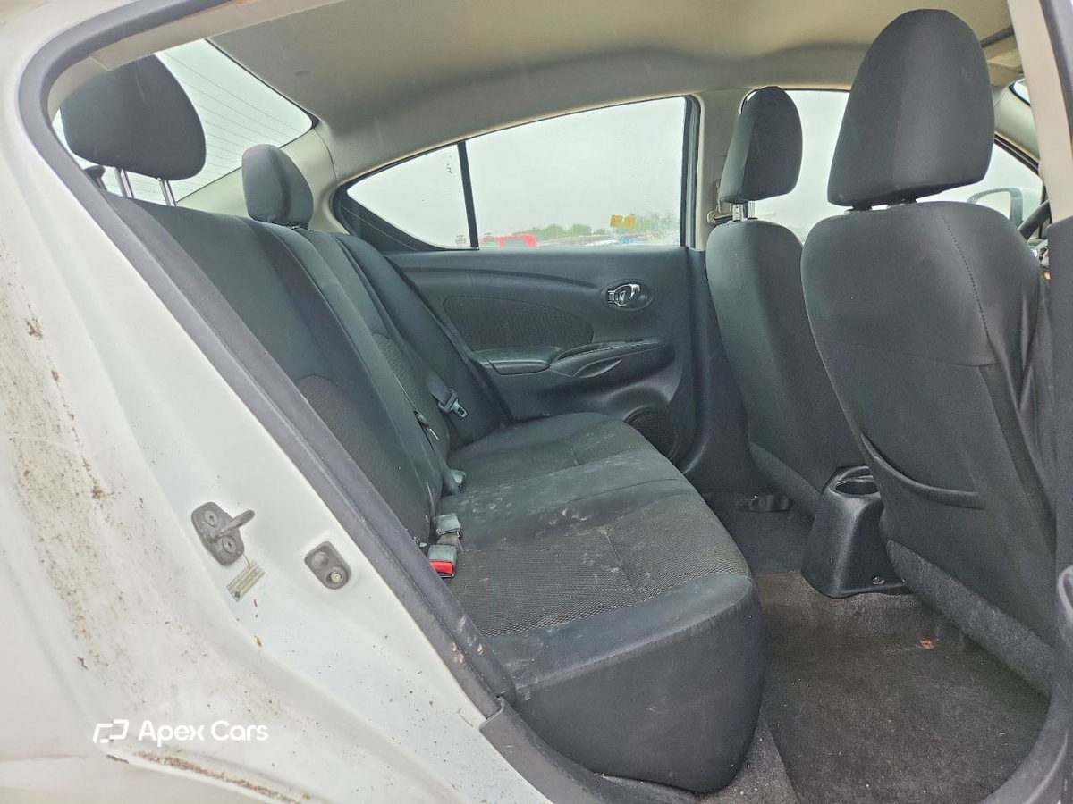 Nissan Versa 2012