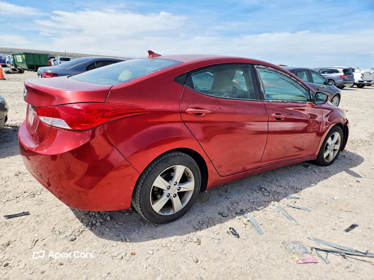 Hyundai Elantra 2013