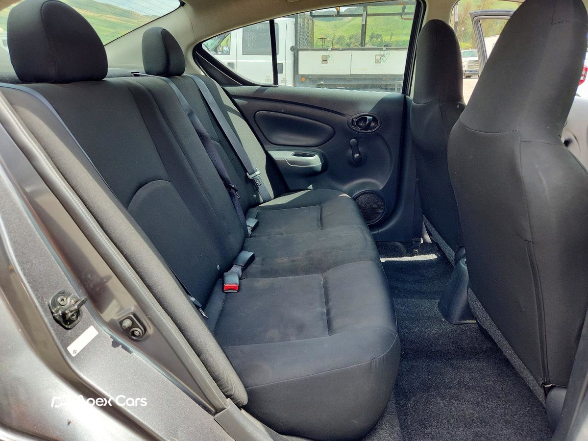 Nissan Versa 2016
