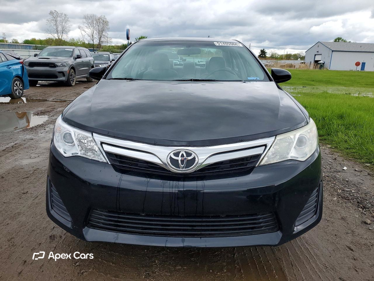 Toyota Camry 2012