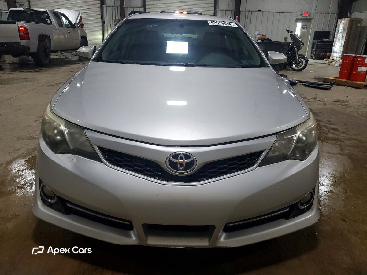 Toyota Camry 2012